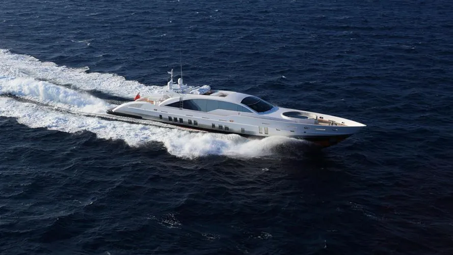 double-shot-motor-yacht-tenomar-2011-36m-cruising