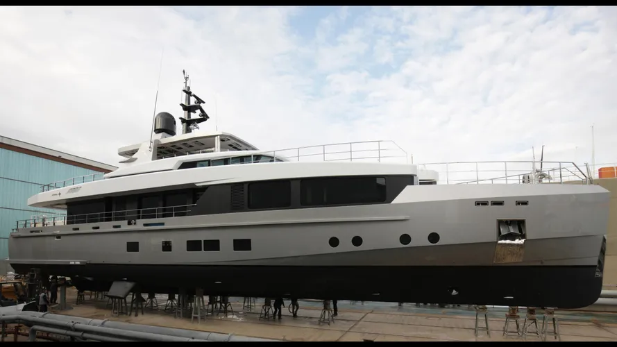 tremenda-motoryacht-admiral-2016-38m-profile-launch