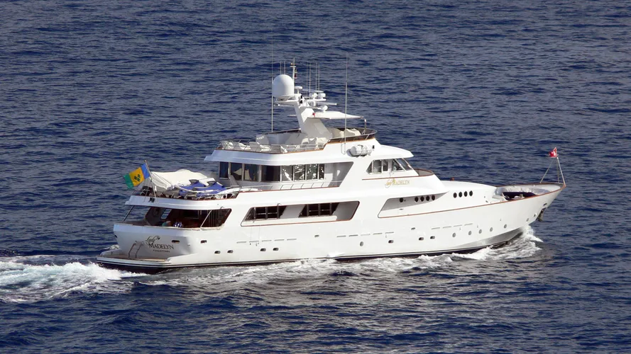 nordic-star-motor-yacht-crn-1978-37m-running-stern