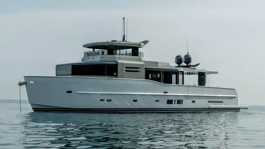 arcadia-85s-hull-1-motoryacht-arcadia-yachts-2016-26m-profile