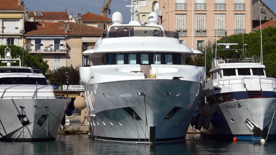 yuko-motor-yacht-san-marco-monaco-2007-39m-bow
