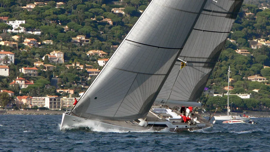 alarife-sailing-yacht-barcos-deportivos-2006-30m-cruising-profile