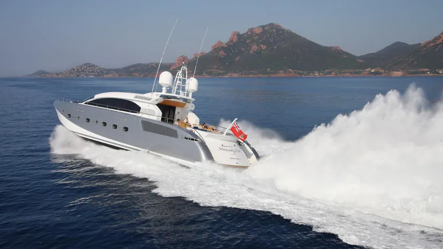 butterfly-motor-yacht-danish-2011-38m-cruising