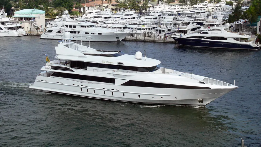 horizons-ii-motor-yacht-nqea-2004-44m-profile