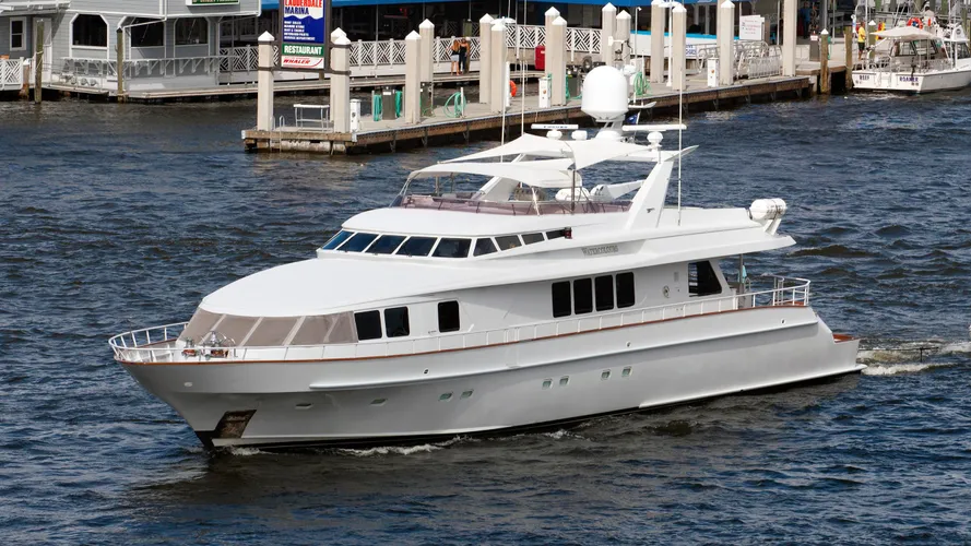 watercolours-motor-yacht-trinity-1991-35m-cruising-half-profile