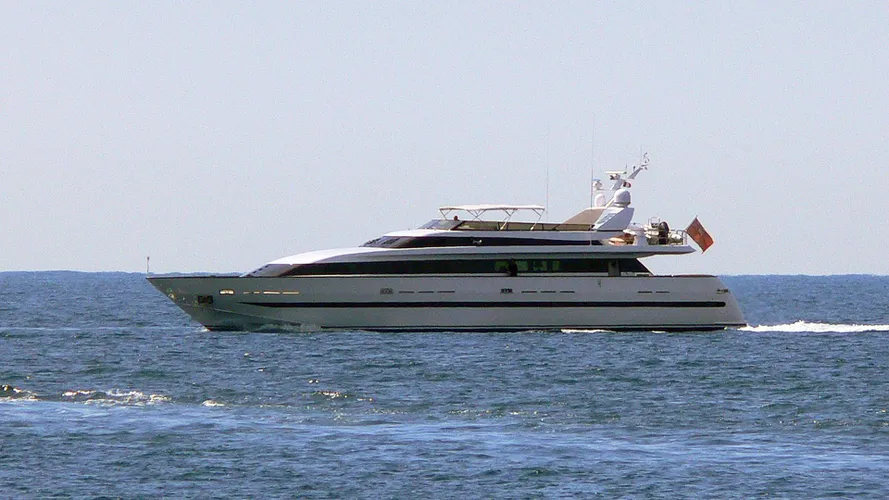 christo-he-motor-yacht-baglietto-33m-1991-running-profile