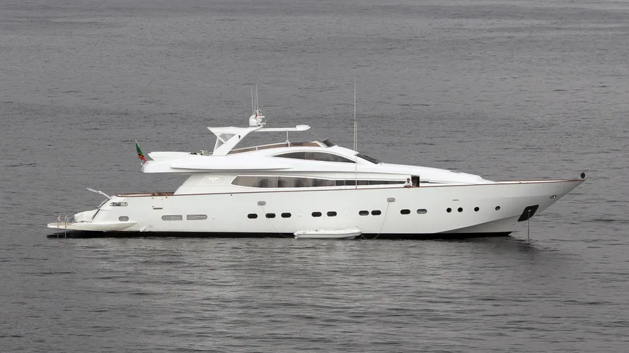 dear-henri-motor-yacht-antago-1998-33m-profile
