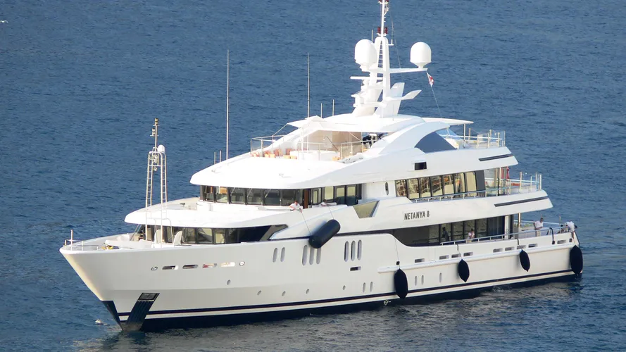 netanya-8-motor-yacht-cmn-2007-58m-half-profile