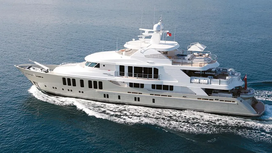 Orient-Star-motor-yacht-cmb-2013-46m-aerial-cruising