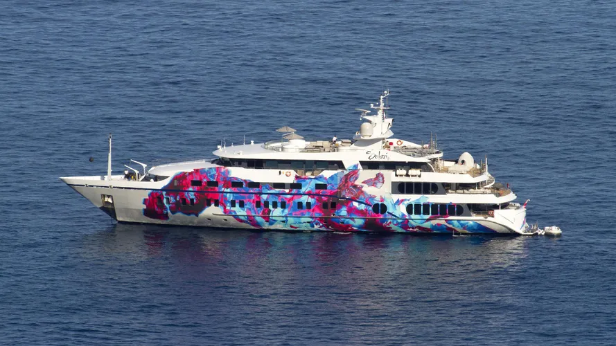 saluzi-motoryacht-2003-69m-profile