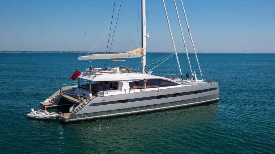 Windquest-catamaran-yacht-jfa-2014-26m-moored-half-profile