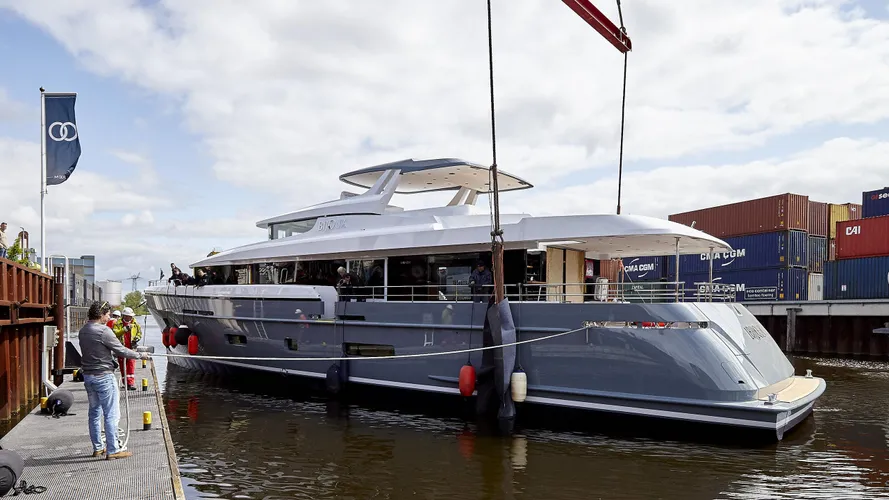 bijoux-motor-yacht-moonen-matica-2016-30m-half-profile-launch-ceremony