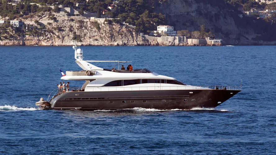 coca-vi-motor-yacht-arno-leopard-26-my-2000-26m-profile