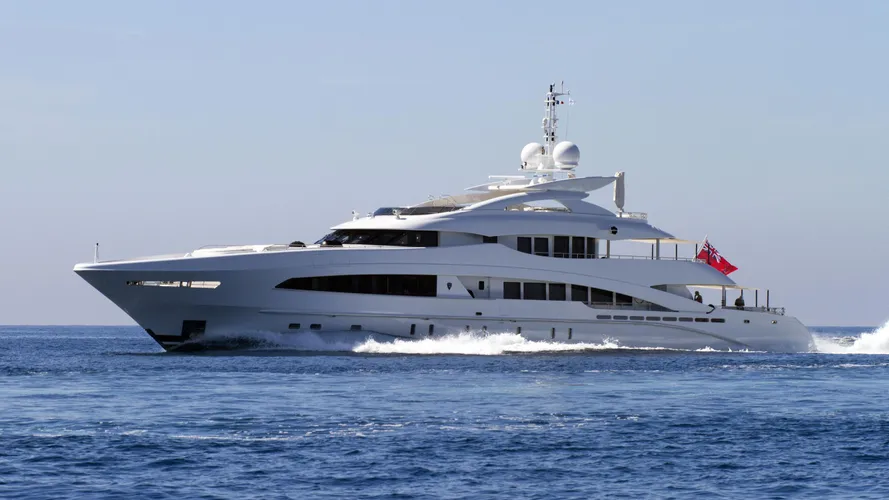 hayken-motor-yacht-heesen-2014-50m-cruising-profile