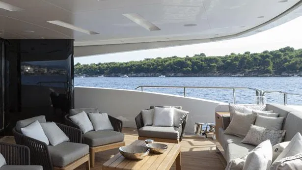 mr-t-motor-yacht-Baglietto-2014-46m-aft-deck