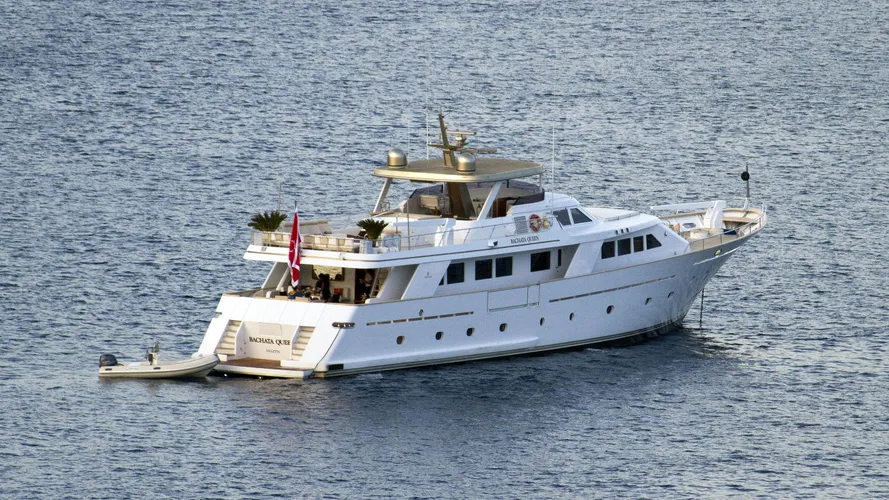 bacchata-queen-motor-yacht-codecasa-1992-35m-half-stern