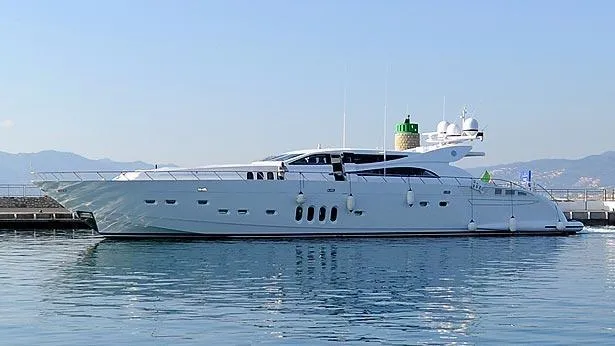 phoenician-motor-yacht-italyyachts-2013-34m-profile