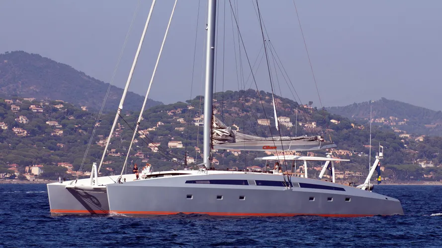 ciliam-catamaran-sailing-yacht-salthouse-2003-28m-half-profile