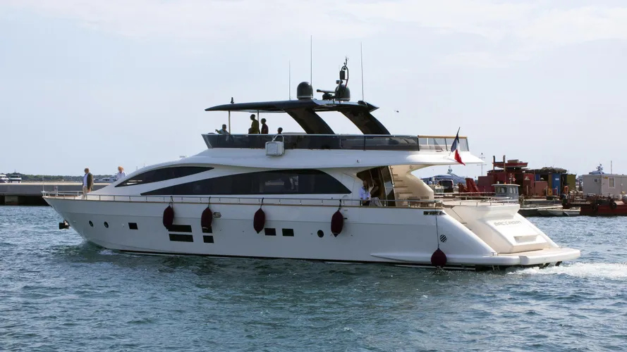 baccarat-motor-yacht-permare-amer-94-2015-29m-running-profile