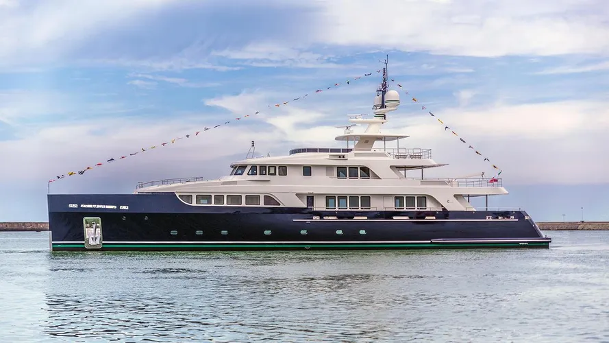 gio chi the codecasa f76 motoryacht 43m 2016 profile