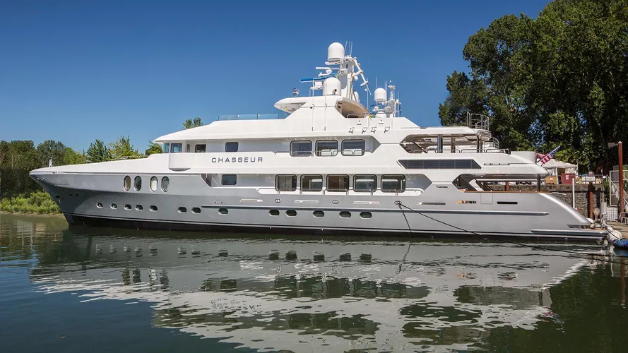 chasseur motoryacht christensen 2016 50m launch profile