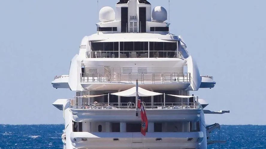 maryah-motor-yacht-elefsis-2014-125m-aft-view