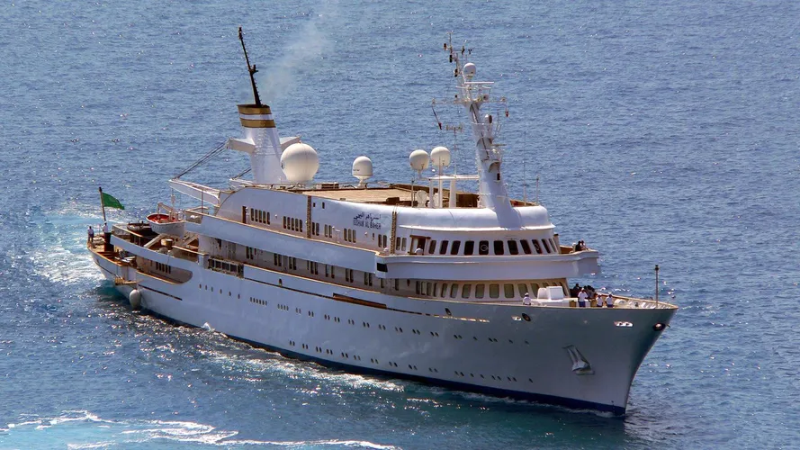 navtilvs-issham-al-baher-classic-motor-yacht-hellenic-1973-116m-aerial-before-refit