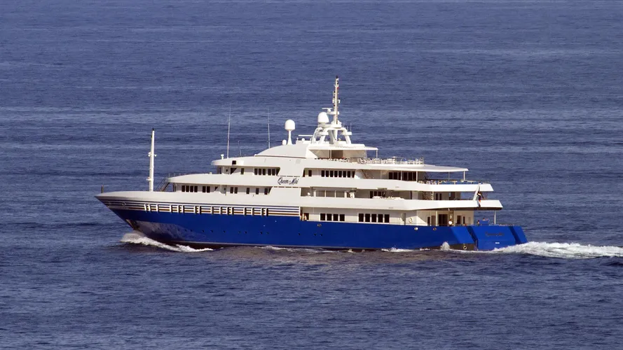 queen-miri-motor-yacht-neorion-2004-91m-running-new-profile
