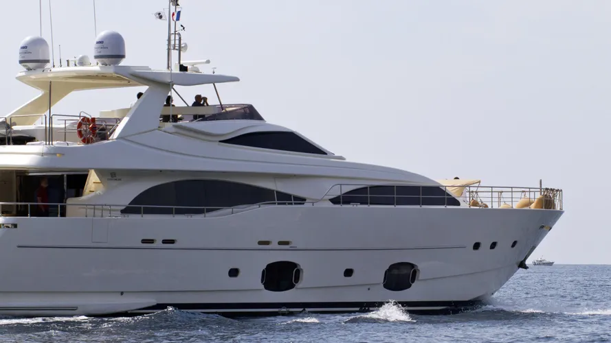 the capital dalfa motor yacht custom line 97 ferretti 2008 29m running side details