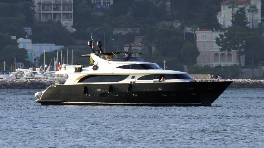 nextoy-motoryacht-gianetti-g85-2007-26m-profile