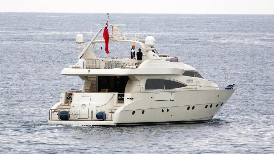 seraph motor yacht mochi 5 mega 1997 26m half stern