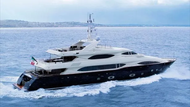 Super Yacht Sima