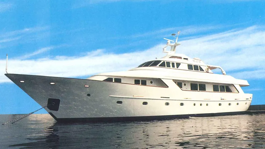 Luisa yacht profile