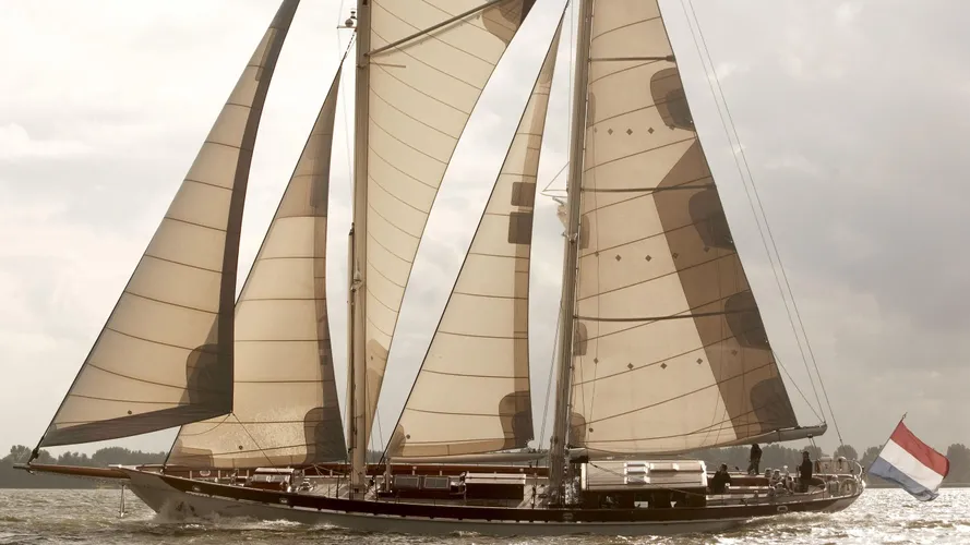 Mandarine yacht