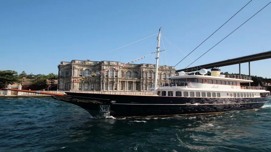 fly me to the moon motoryacht bilgin 49m 2012 half profile