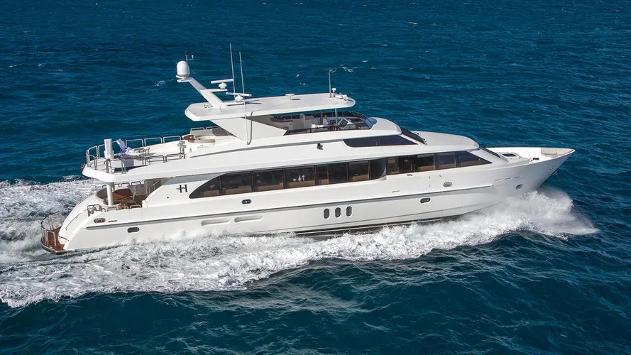 sunny motoryacht hargrave custom yachts 101 2016 31m cruising profile