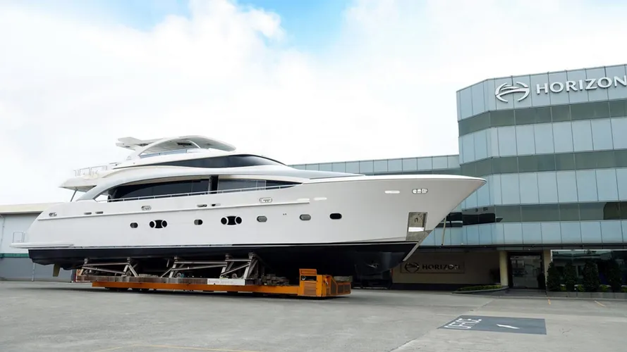 rp110 hull 4 motoryacht horizon 34m 2017 launch