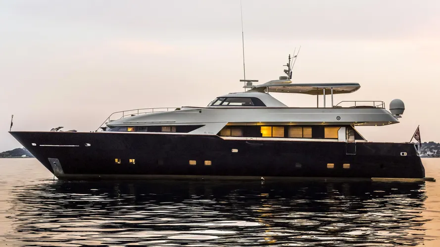 blu musica motoryacht cnsm 30m 1999 profile