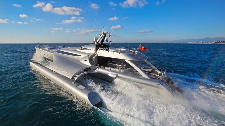 galaxy of happiness trimaran yacht latitude 2016 53m cruising half stern