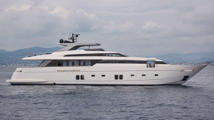 motoryacht sanlorenzo sl118 36m profile sistership