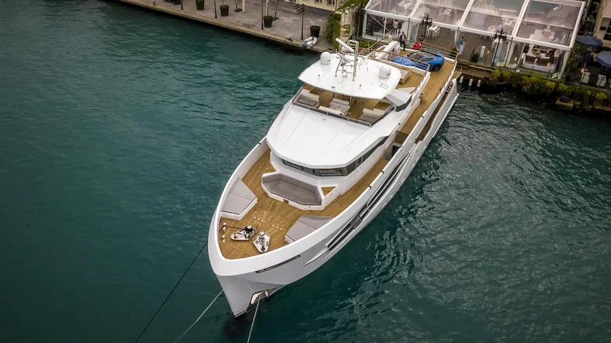 marla numarine 32xp motoryacht numarine 32m 2017 launch bow