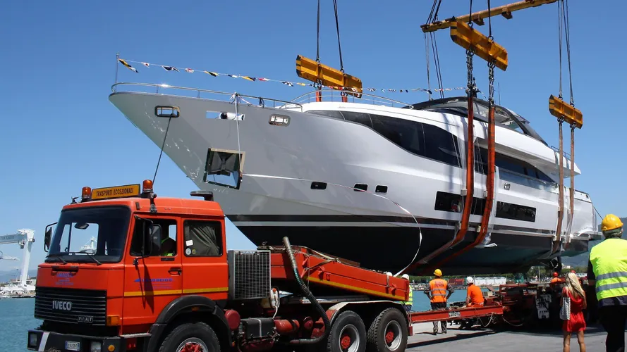 harmony motoryacht fipa maiora 2017 37m launch half profile