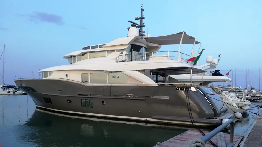 maxima motoryacht filippetti yachts navetta 26m 2017 launch