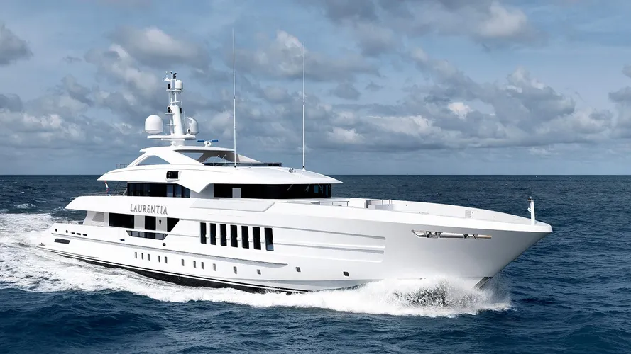 laurentia motoryacht heesen yachts project alida 55m 2017 half profile