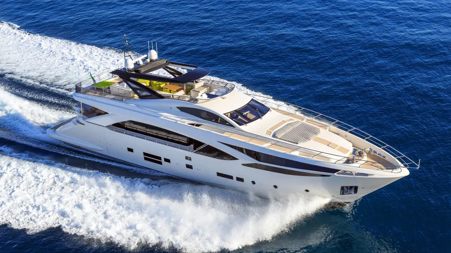 amer cento motoryacht permare 30m 2018 half profile sistership