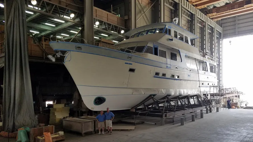 860 dbmy motoryacht outer reef yachts 2018 26m under construction