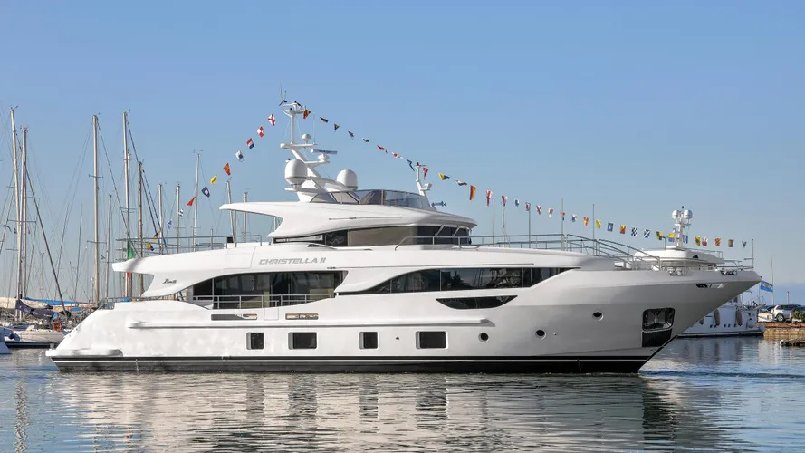 christella ii bd101 motoryacht benetti delfino 95 2018 29m rendering