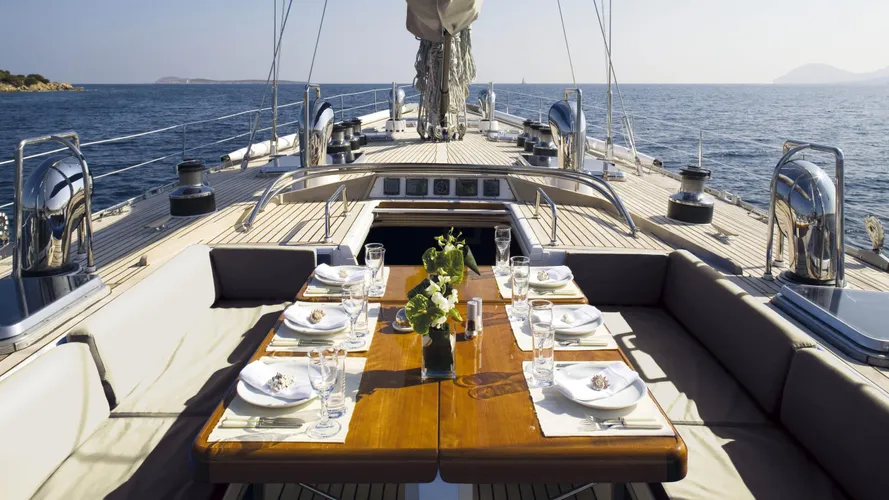 cyclos ii sailing yacht royal huisman 28m 1985 deck