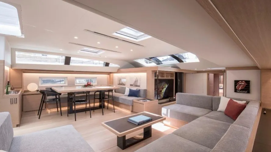 satisfaction sailing yacht southern wind shipyard 105 35m 2018 saloon