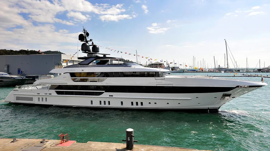 Sanlorenzo 52Steel